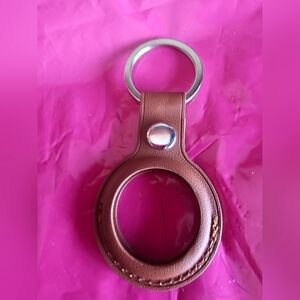 Air Tag Brown Leather Keychain Holder